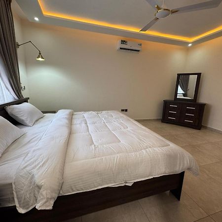 2-Bedroom Apartment Accra Ngoại thất bức ảnh