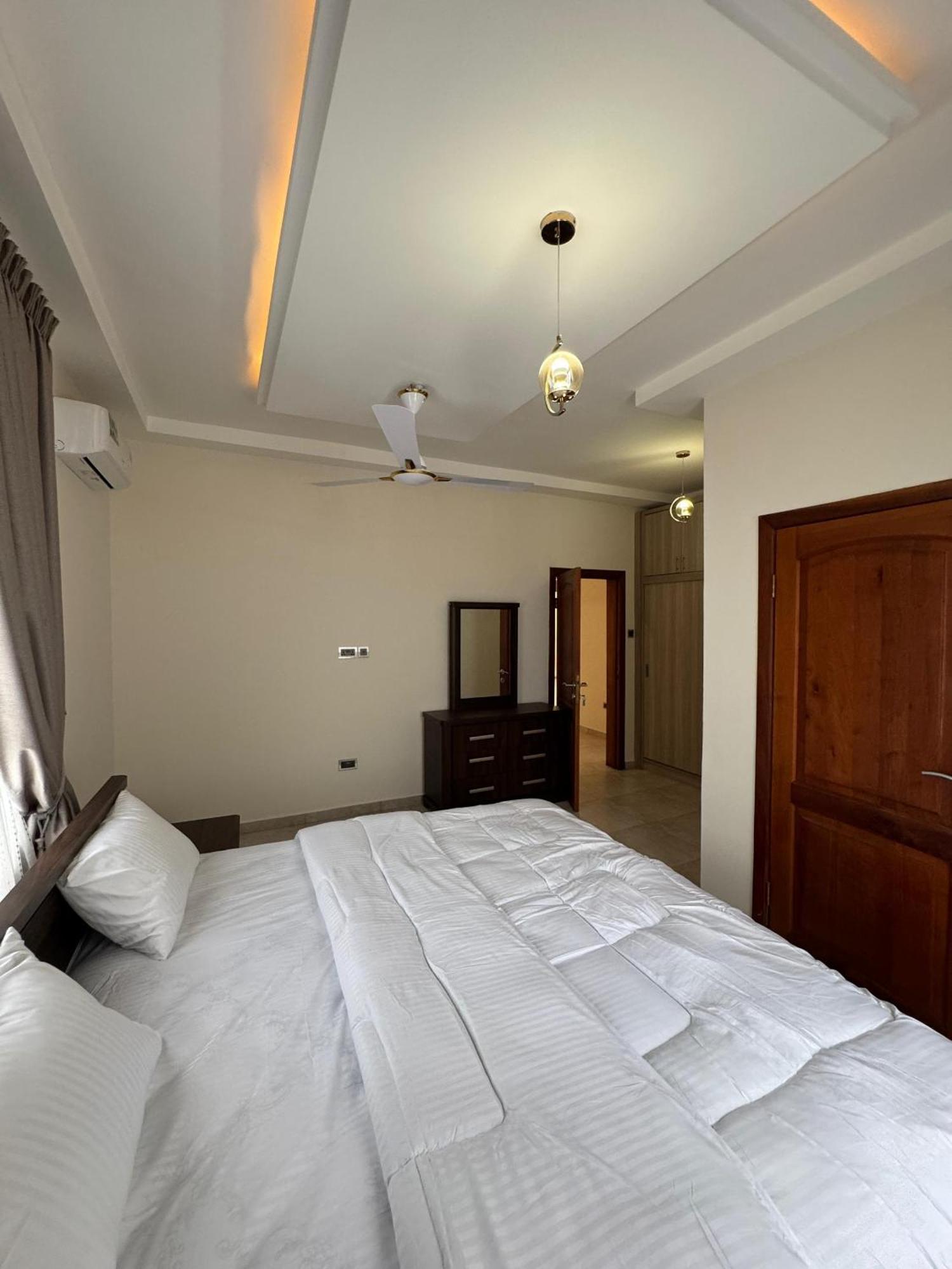 2-Bedroom Apartment Accra Ngoại thất bức ảnh